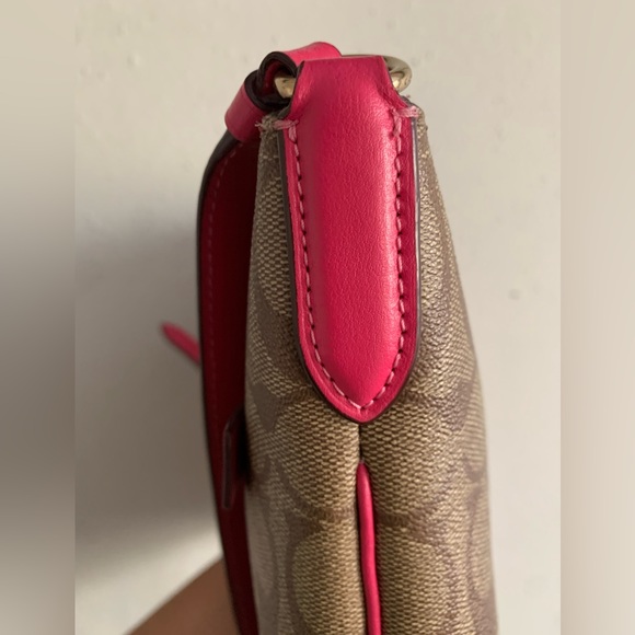 Rowan File Bag in signature Canvas COACH - Picture 13 of 16
